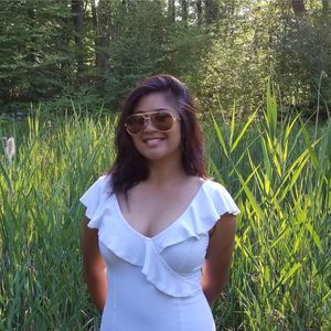 Meet your Posher, Denise